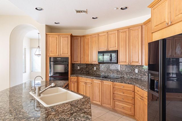 11183 E Beck Lane, Scottsdale, AZ 85255