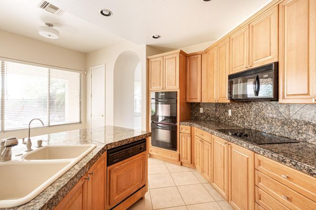 11183 E Beck Lane, Scottsdale, AZ 85255