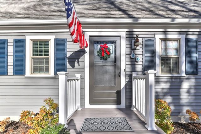 16 Bridgets Path, Barnstable, MA 02632
