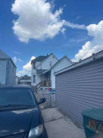 1511 Roberts Avenue, Whiting, IN 46394