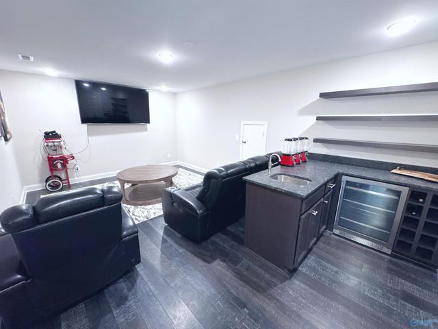 15 American Avenue SW, Huntsville, AL 35824