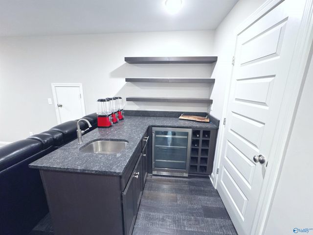 15 American Avenue SW, Huntsville, AL 35824