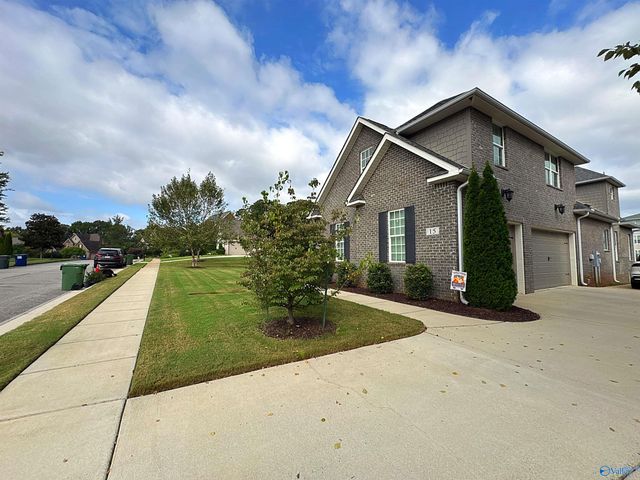 15 American Avenue SW, Huntsville, AL 35824