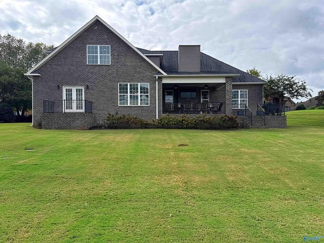 15 American Avenue SW, Huntsville, AL 35824