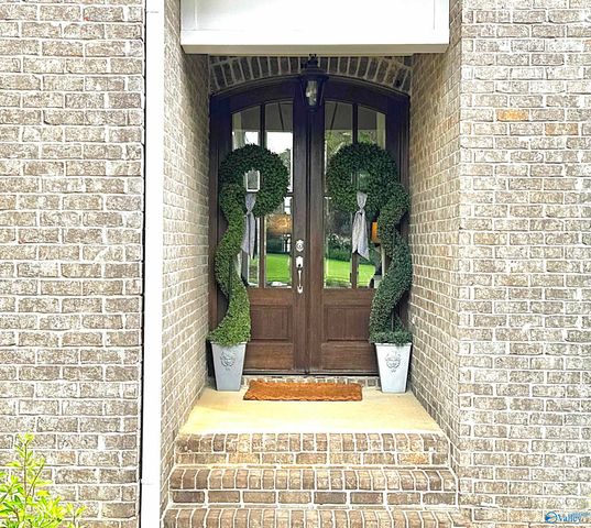15 American Avenue SW, Huntsville, AL 35824