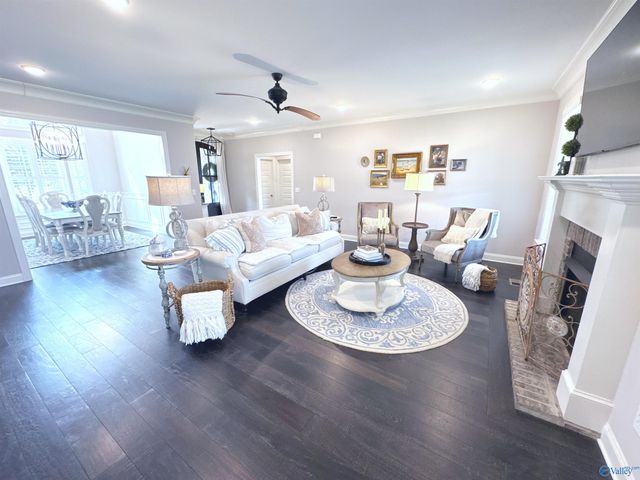 15 American Avenue SW, Huntsville, AL 35824