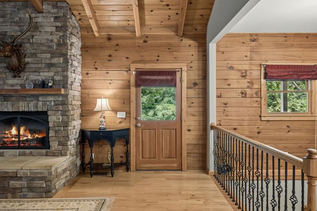 2668 Thompson Station Rd, E, Thompsons Station, TN 37179