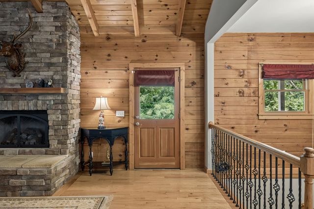2668 Thompson Station Rd, E, Thompsons Station, TN 37179