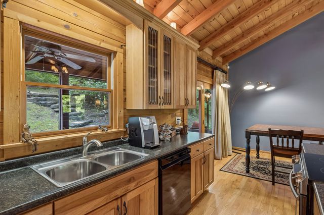 2668 Thompson Station Rd, E, Thompsons Station, TN 37179