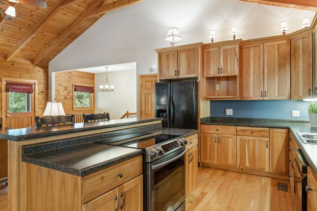 2668 Thompson Station Rd, E, Thompsons Station, TN 37179