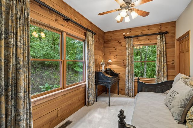 2668 Thompson Station Rd, E, Thompsons Station, TN 37179