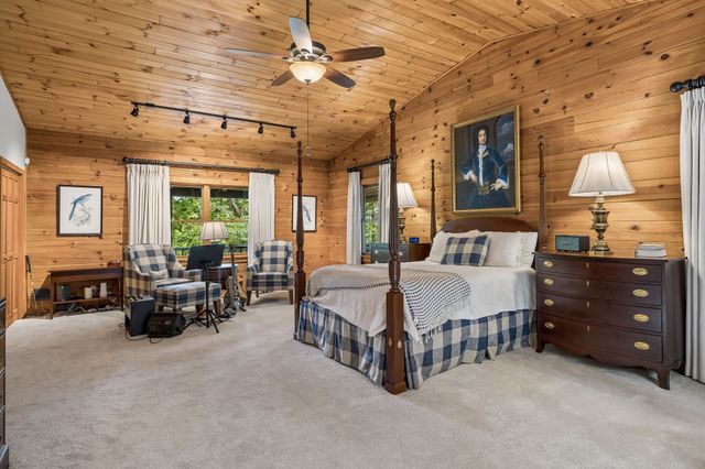 2668 Thompson Station Rd, E, Thompsons Station, TN 37179