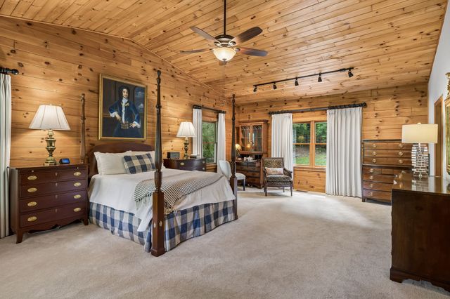 2668 Thompson Station Rd, E, Thompsons Station, TN 37179