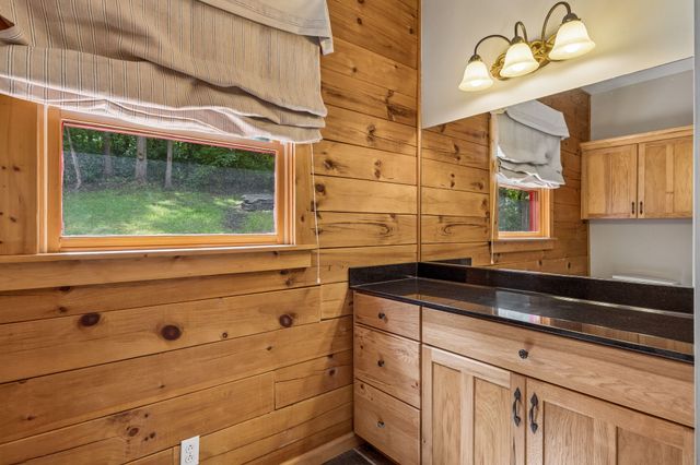 2668 Thompson Station Rd, E, Thompsons Station, TN 37179