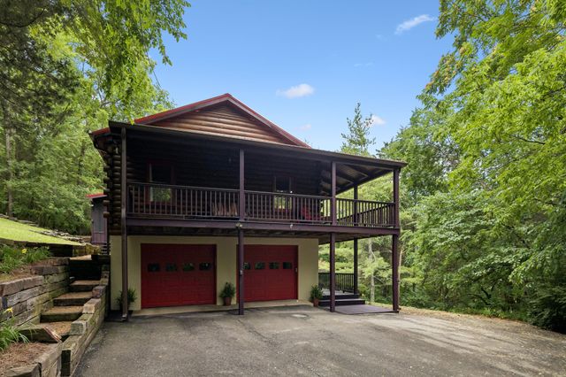 2668 Thompson Station Rd, E, Thompsons Station, TN 37179