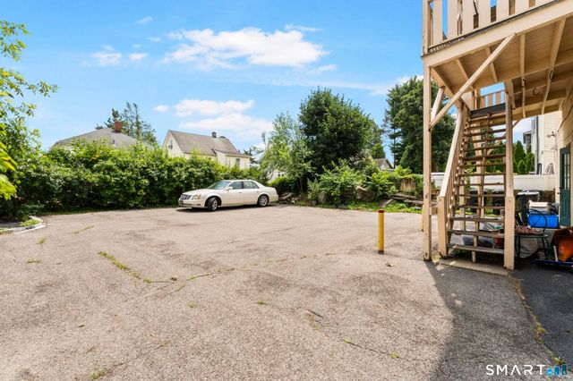 11 Columbus Avenue, Greenwich, CT 06830