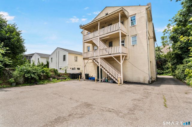 11 Columbus Avenue, Greenwich, CT 06830