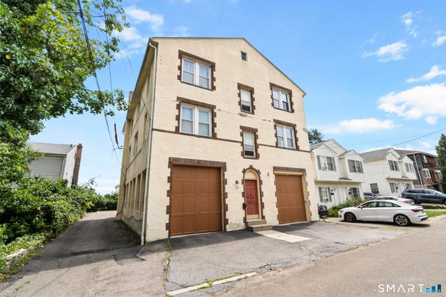 11 Columbus Avenue, Greenwich, CT 06830