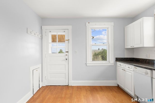11 Columbus Avenue, Greenwich, CT 06830