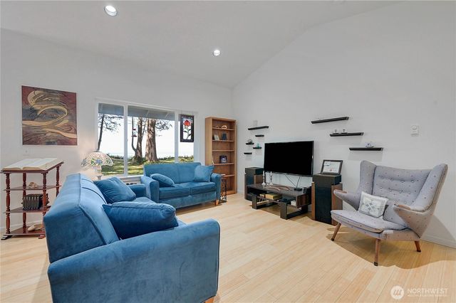 480 Pond Road, Port Townsend, WA 98368