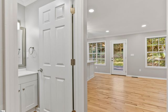 413 W Faris Road, Greenville, SC 29605