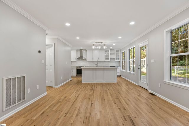 413 W Faris Road, Greenville, SC 29605