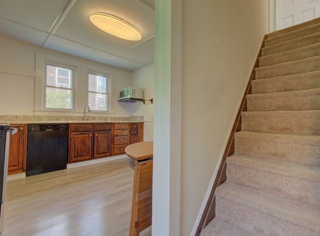 4 Burgeville Court, Groton, CT 06340