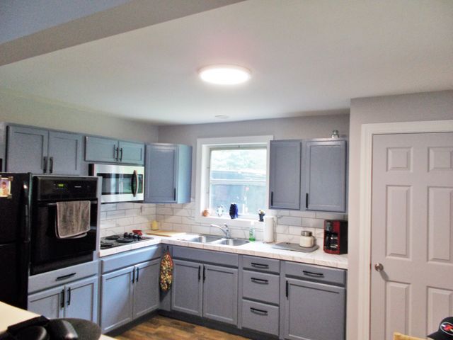 979 Highlander Rd, Camden, TN 38320