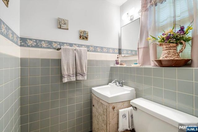 301 Raymond Street, Hillsdale, NJ 07642