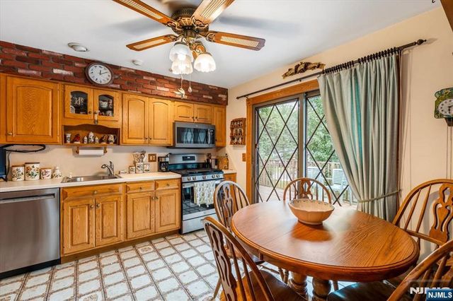 301 Raymond Street, Hillsdale, NJ 07642