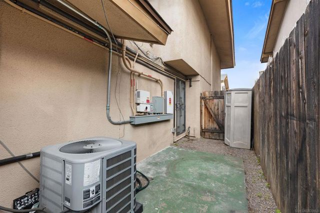 1244 E Madison Ave C, El Cajon, CA 92021