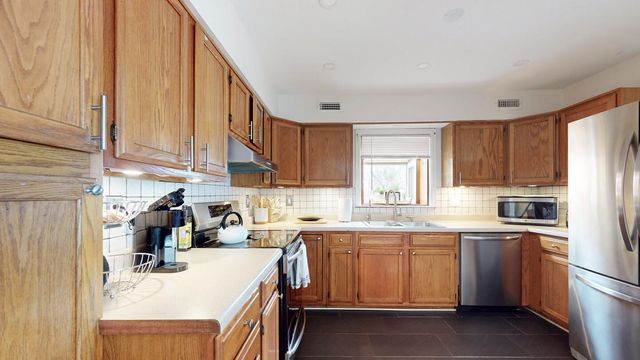 272 Boiling Springs Drive, Lexington, KY 40511