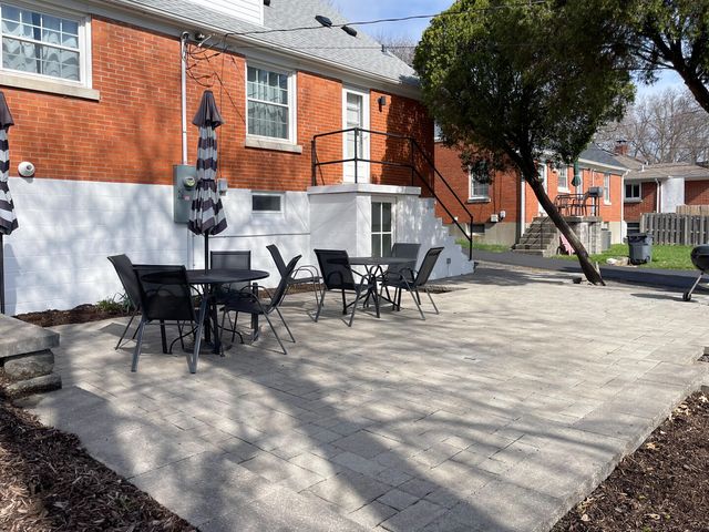 272 Boiling Springs Drive, Lexington, KY 40511