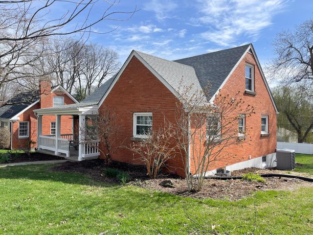 272 Boiling Springs Drive, Lexington, KY 40511