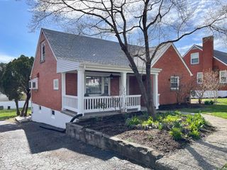 272 Boiling Springs Drive, Lexington, KY 40511