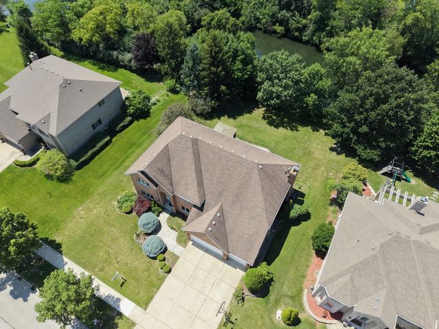 336 Tuttle Drive, Bloomingdale, IL 60108