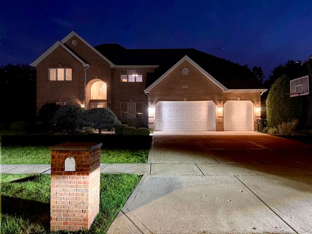 336 Tuttle Drive, Bloomingdale, IL 60108