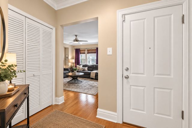 4211 N Keystone Avenue 2E, Chicago, IL 60641