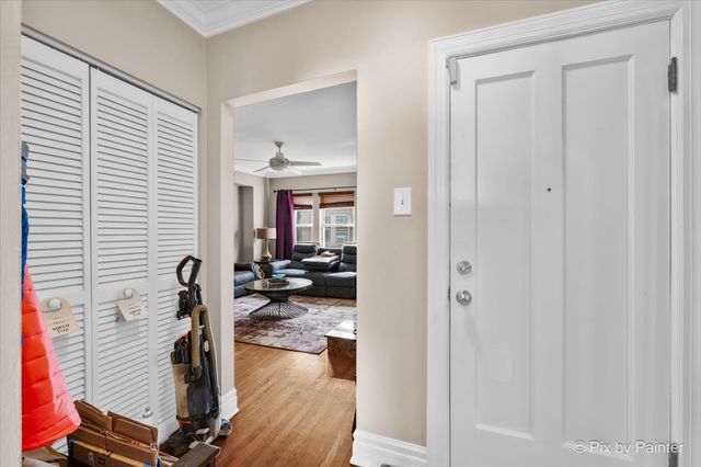 4211 N Keystone Avenue 2E, Chicago, IL 60641