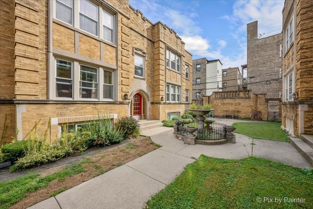 4211 N Keystone Avenue 2E, Chicago, IL 60641