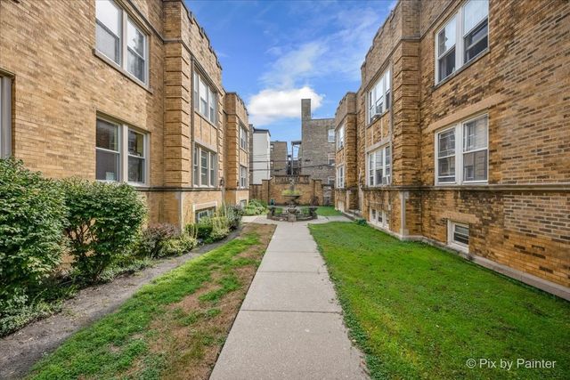 4211 N Keystone Avenue 2E, Chicago, IL 60641
