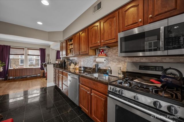 4211 N Keystone Avenue 2E, Chicago, IL 60641