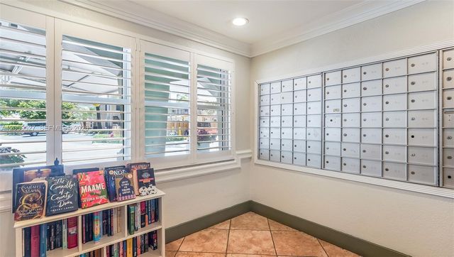 2900 NE 30th St F7, Fort Lauderdale, FL 33306