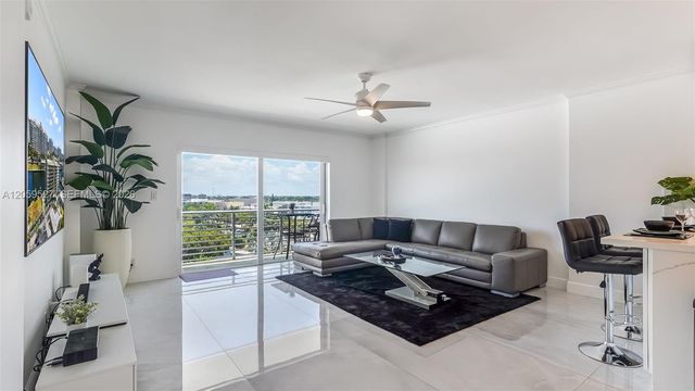 2900 NE 30th St F7, Fort Lauderdale, FL 33306