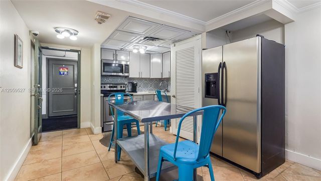2900 NE 30th St F7, Fort Lauderdale, FL 33306