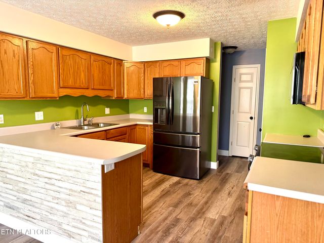 103 Hancock St, Clinton, TN 37716