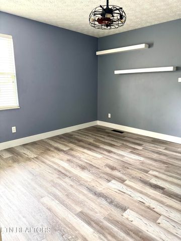 103 Hancock St, Clinton, TN 37716