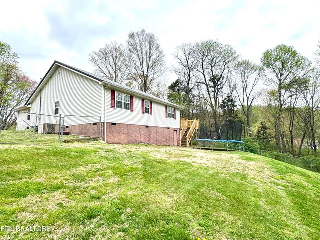 103 Hancock St, Clinton, TN 37716