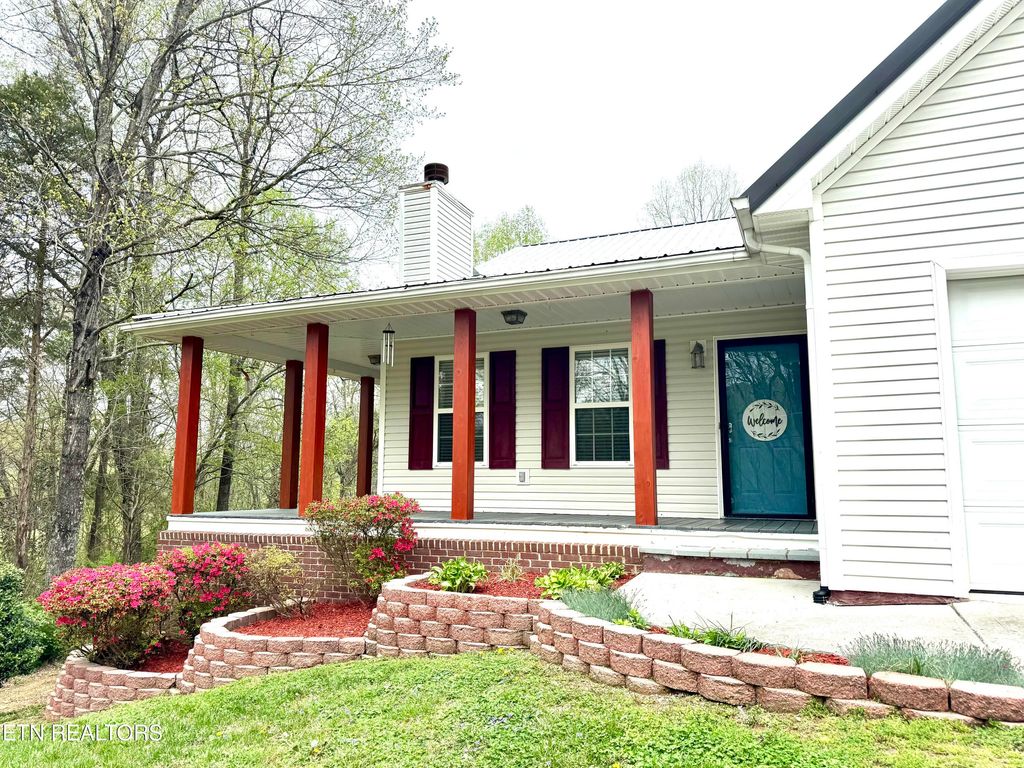 103 Hancock St, Clinton, TN 37716