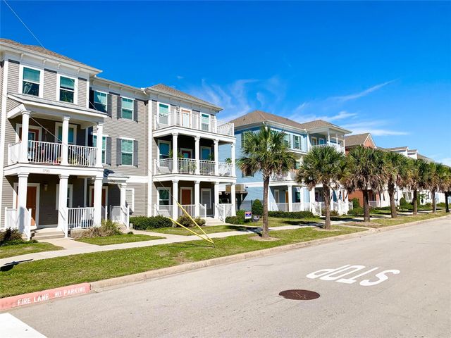 302 18th Street, Galveston, TX 77550